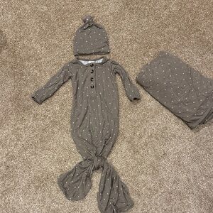 Lou Lou & Company Newborn Bundle - Gown, Hat and Swaddle